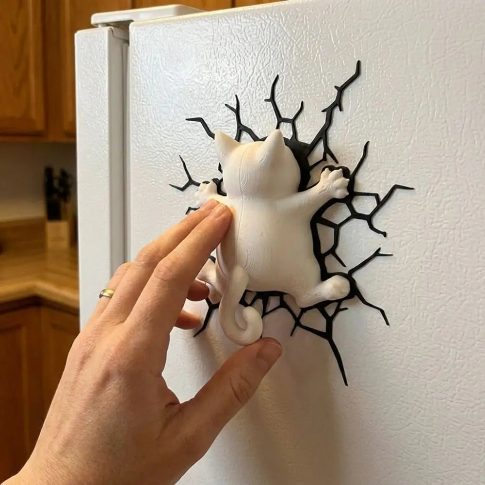 Crack Cat Optical Illusion Magnet