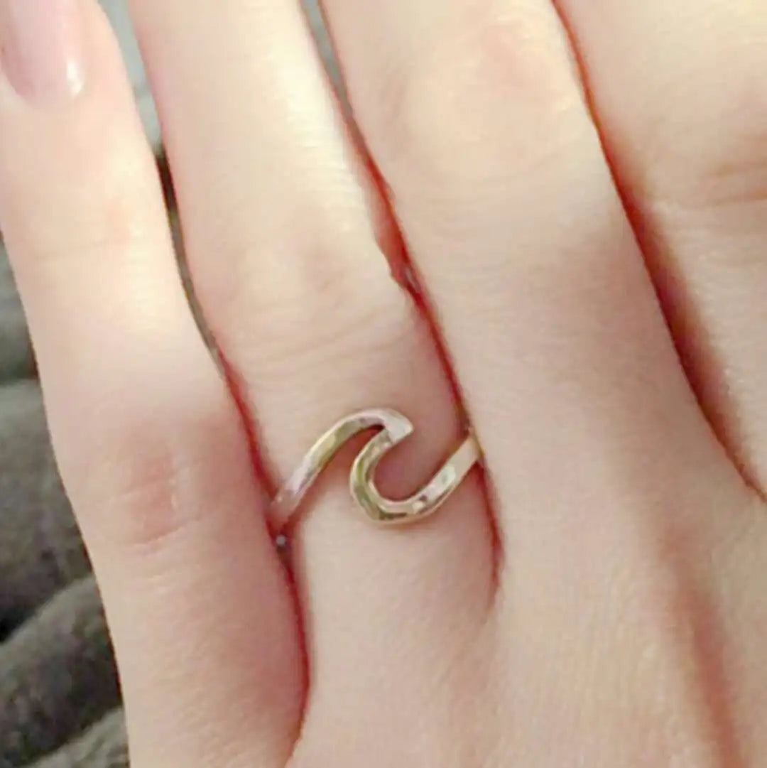 Ocean Wave Surf Ring