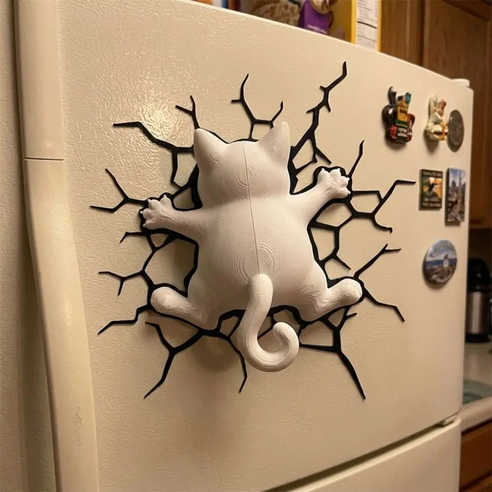 Crack Cat Optical Illusion Magnet