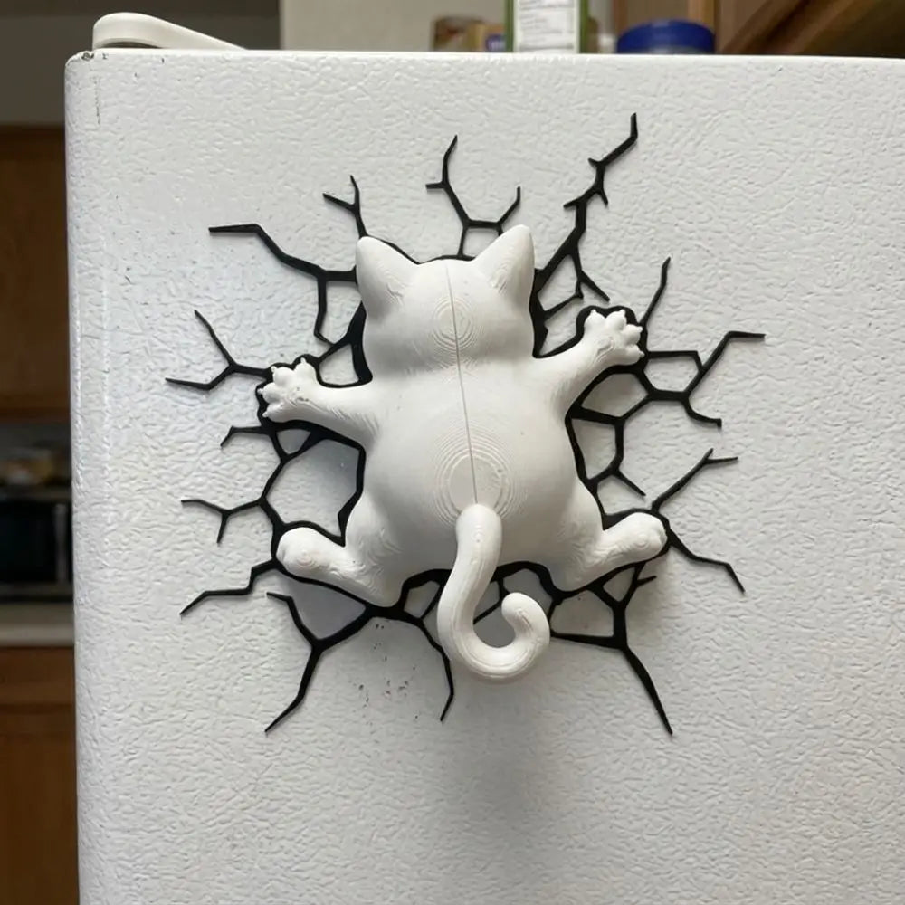 Crack Cat Optical Illusion Magnet